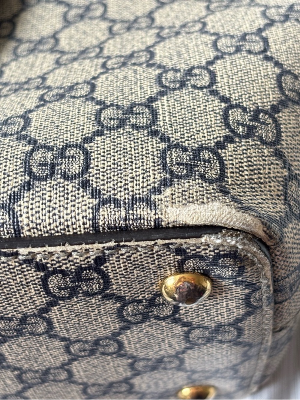 Authentic Gucci Supreme Navy and Red Shoulder Tote Bag - Picture 6 of 14